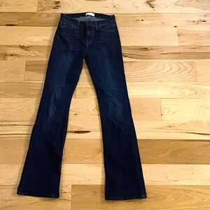 Jen 7 size 2 blue jeans